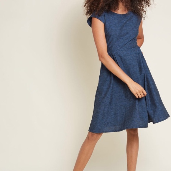 Mata Traders Dress - Picture 3 of 4